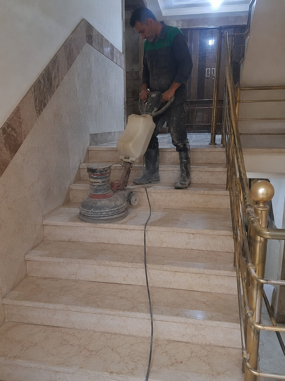 کفسابی راه پله با رزین ساب اپوکسی